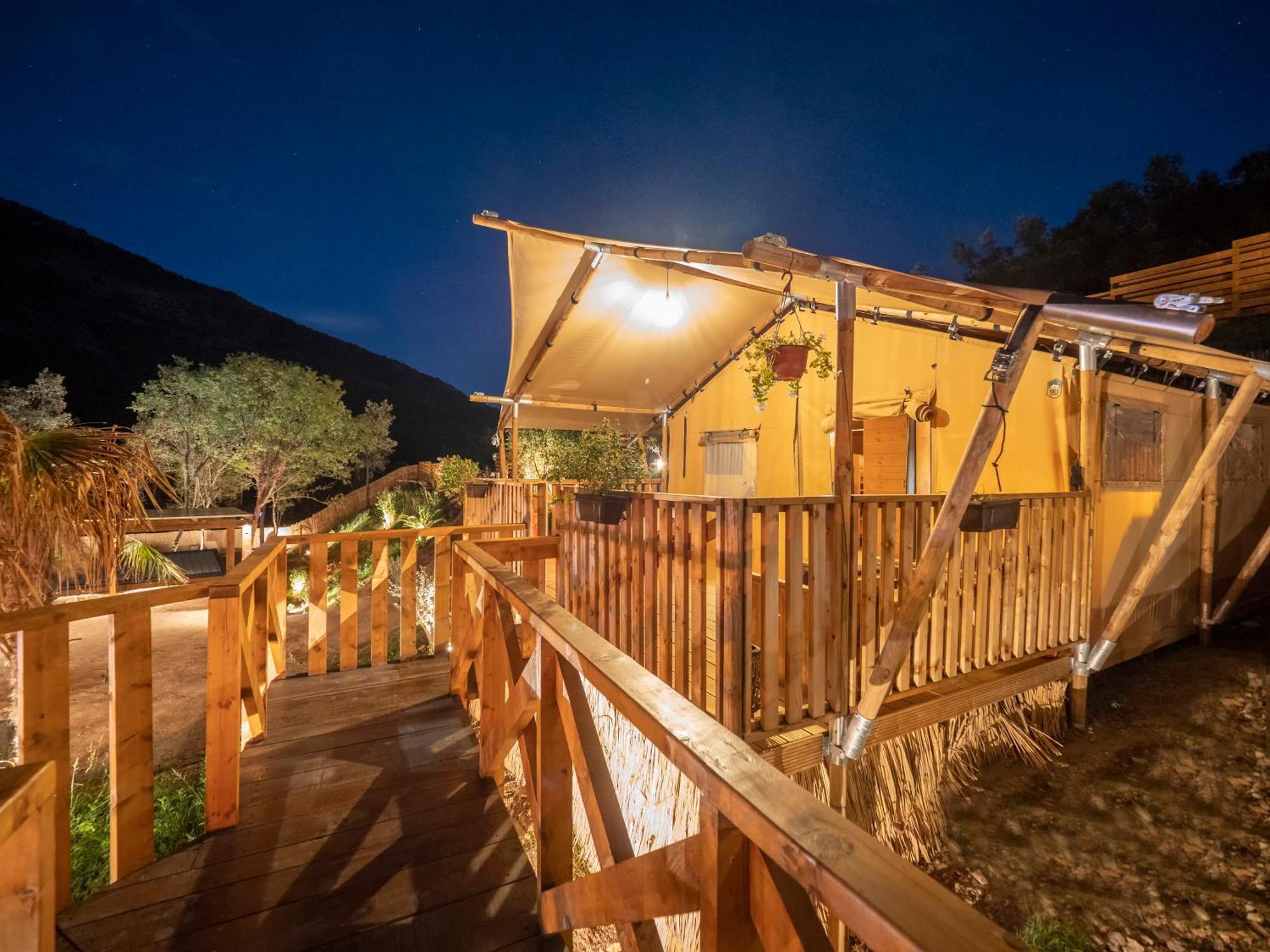 Hotel Sea Glamping Kotor Exterior foto