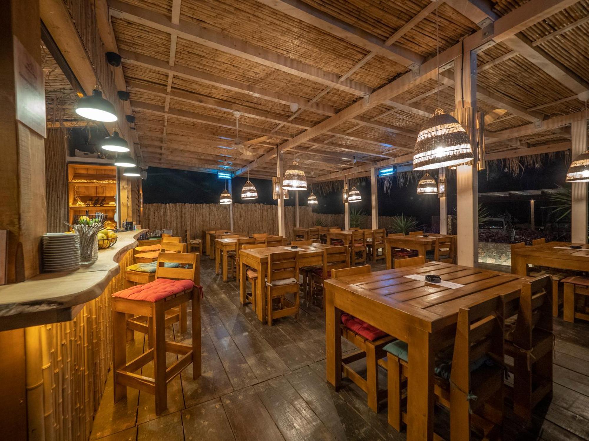 Hotel Sea Glamping Kotor Exterior foto